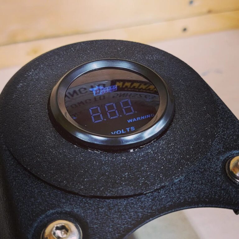 Softail and Dyna Gauge Block Off Plate With Small Gauge Opening Hairy